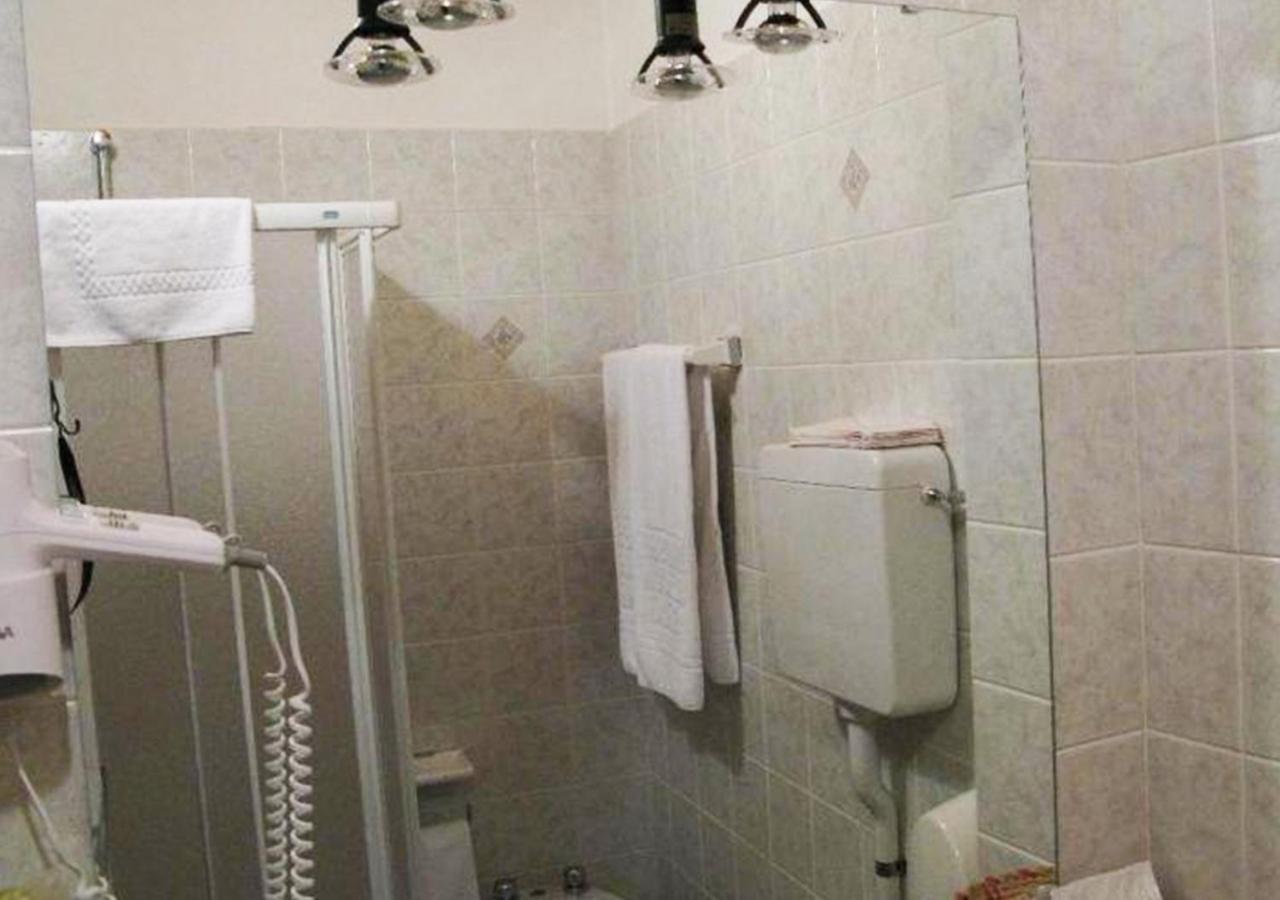 Hotel Bucaneve Pre-Saint-Didier Bilik gambar